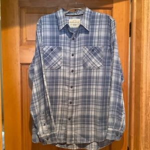 Men’s flannel shirt